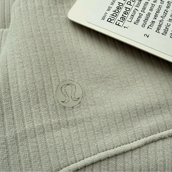 Lululemon Ribbed Softstreme Flared Pant Women’s Size 4 High Rise New With Tags - Picture 8 of 8